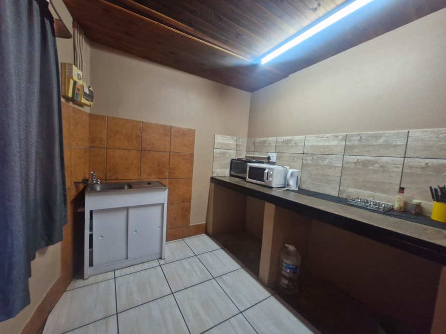 To Let 7 Bedroom Property for Rent in Kathu Northern Cape
